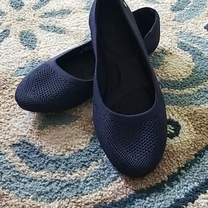 SIMPLYVERA VERA WANG Navy size 8.5 were once